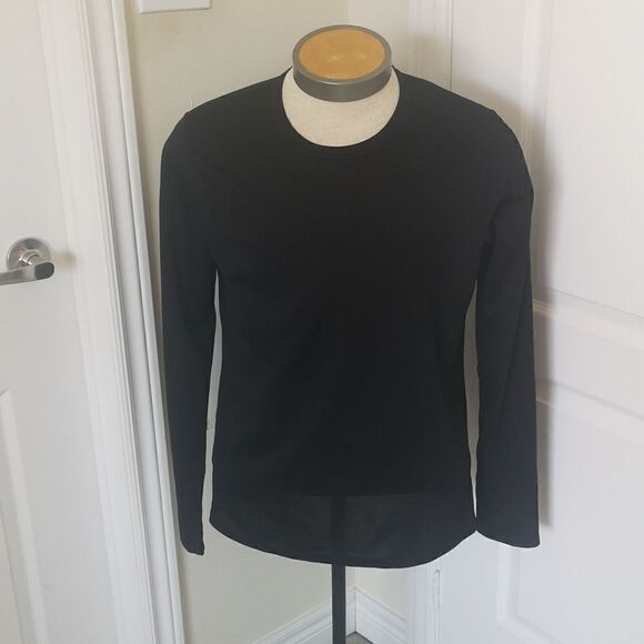 UnderāArmourĀ MenāBlackāXLāLongāSleeveāT-shirt - Picture 2 of 16